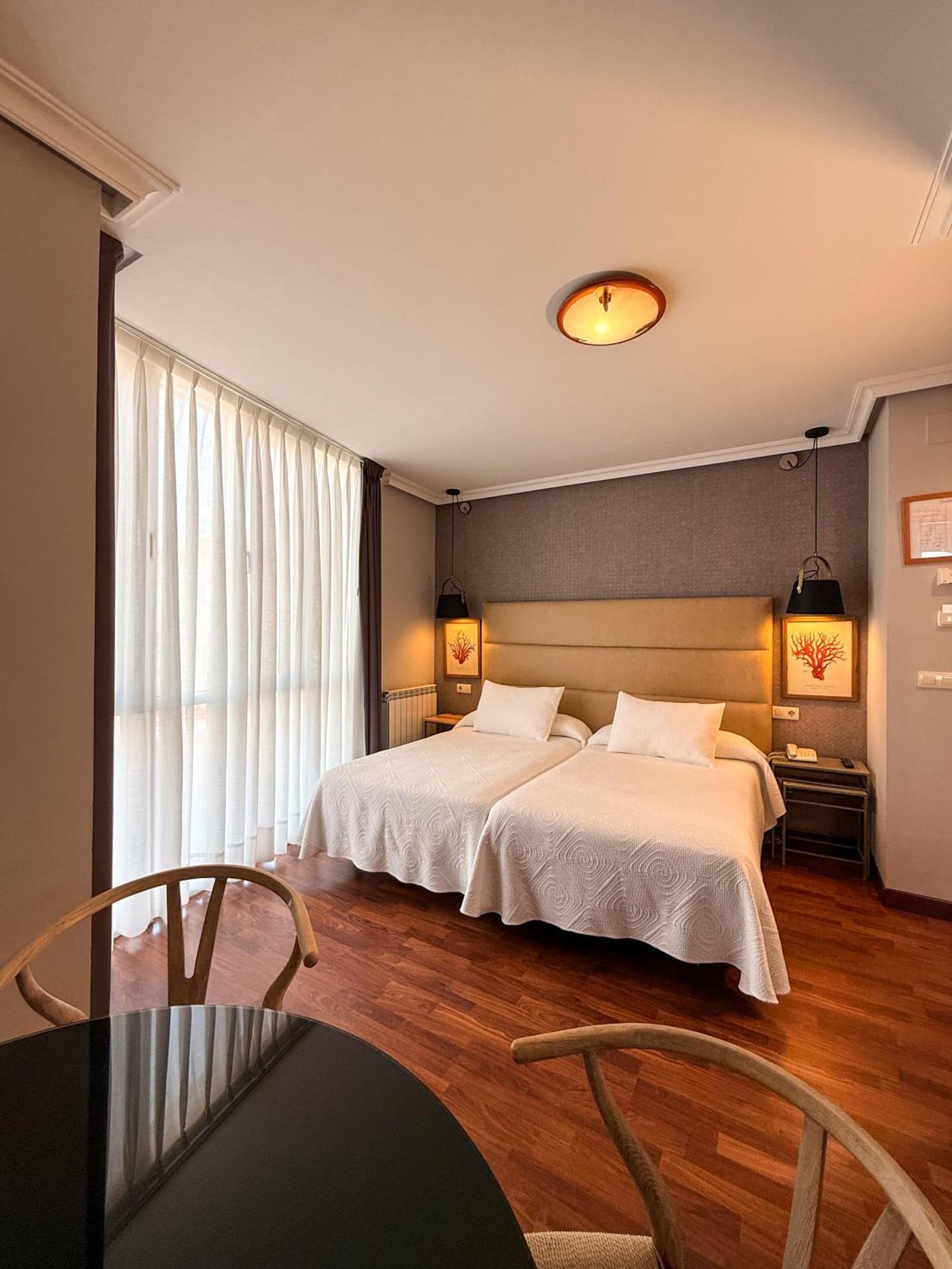 Hotel Verdemar リバデセリャ エクステリア 写真
