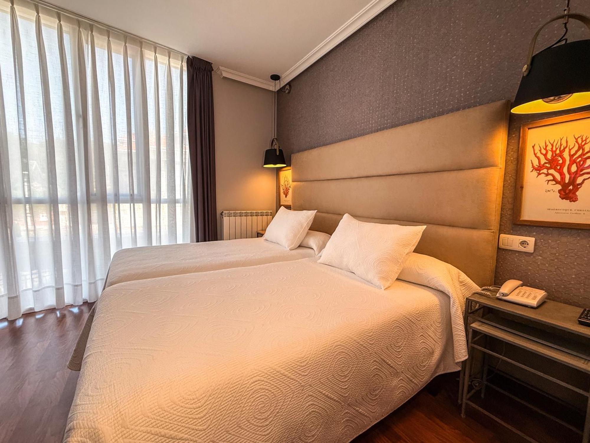 Hotel Verdemar リバデセリャ エクステリア 写真